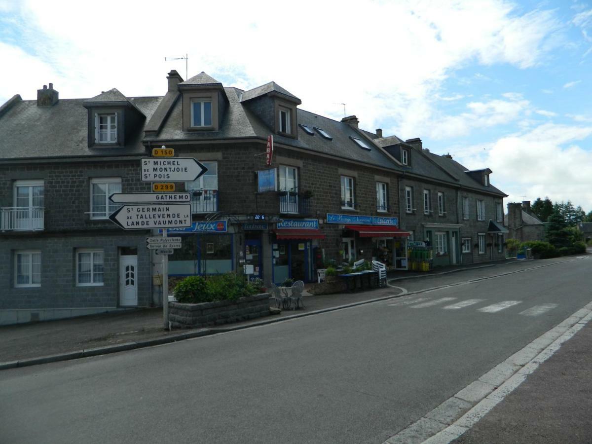 B&B La Seliniere Champ-du-Boult Экстерьер фото